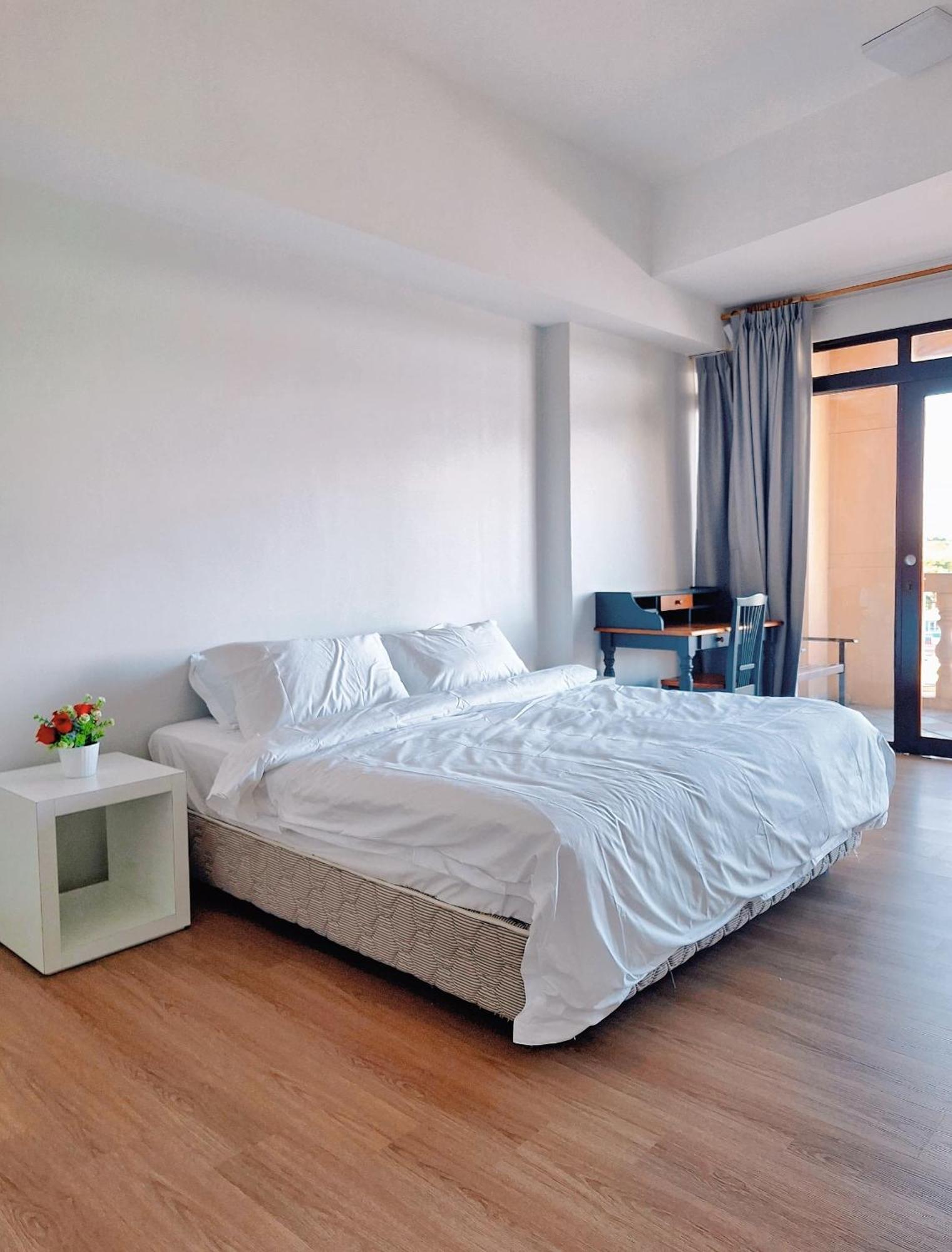 Cozzzy Hut Riverbank Suites Kuching With Spectacular River View Luaran gambar